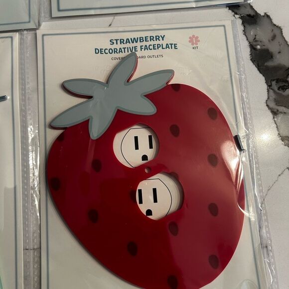 Decorative Faceplates All 4 - Picture 2 of 5